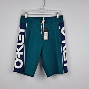 Oakley Mens Board Shorts NWT
